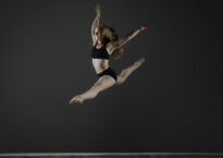 Zahna Simon leaping through the air