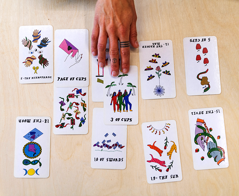 tarot deck designed by Rachel Howe